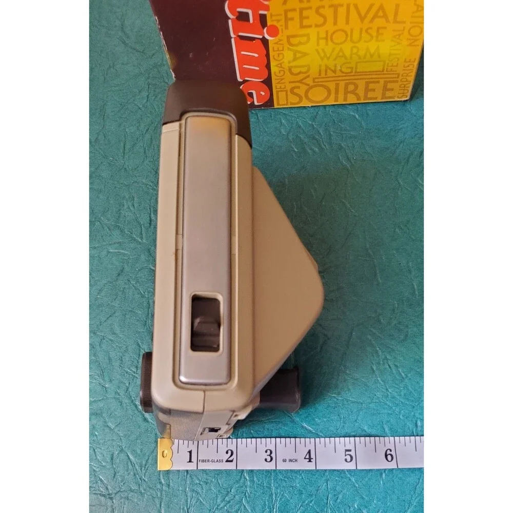 Vintage Kodak PartyTime Kodamatic Instant Film Camera